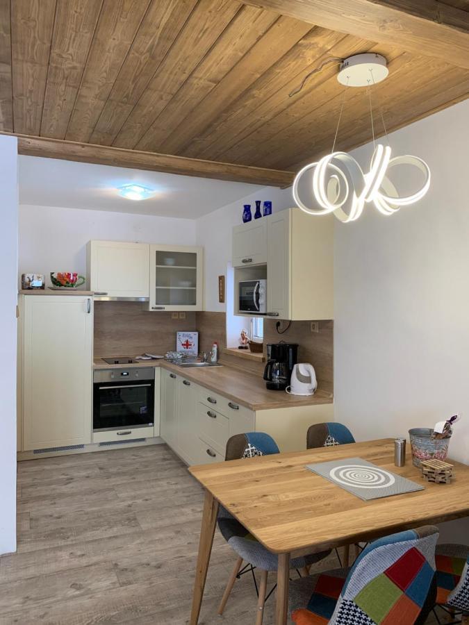 Apartmany Alliss Харачов Екстериор снимка