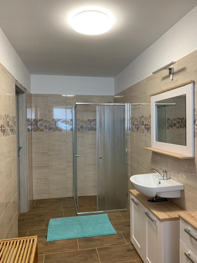 Apartmany Alliss Харачов Екстериор снимка