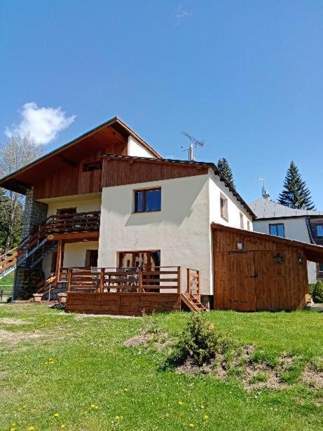 Apartmany Alliss Харачов Екстериор снимка